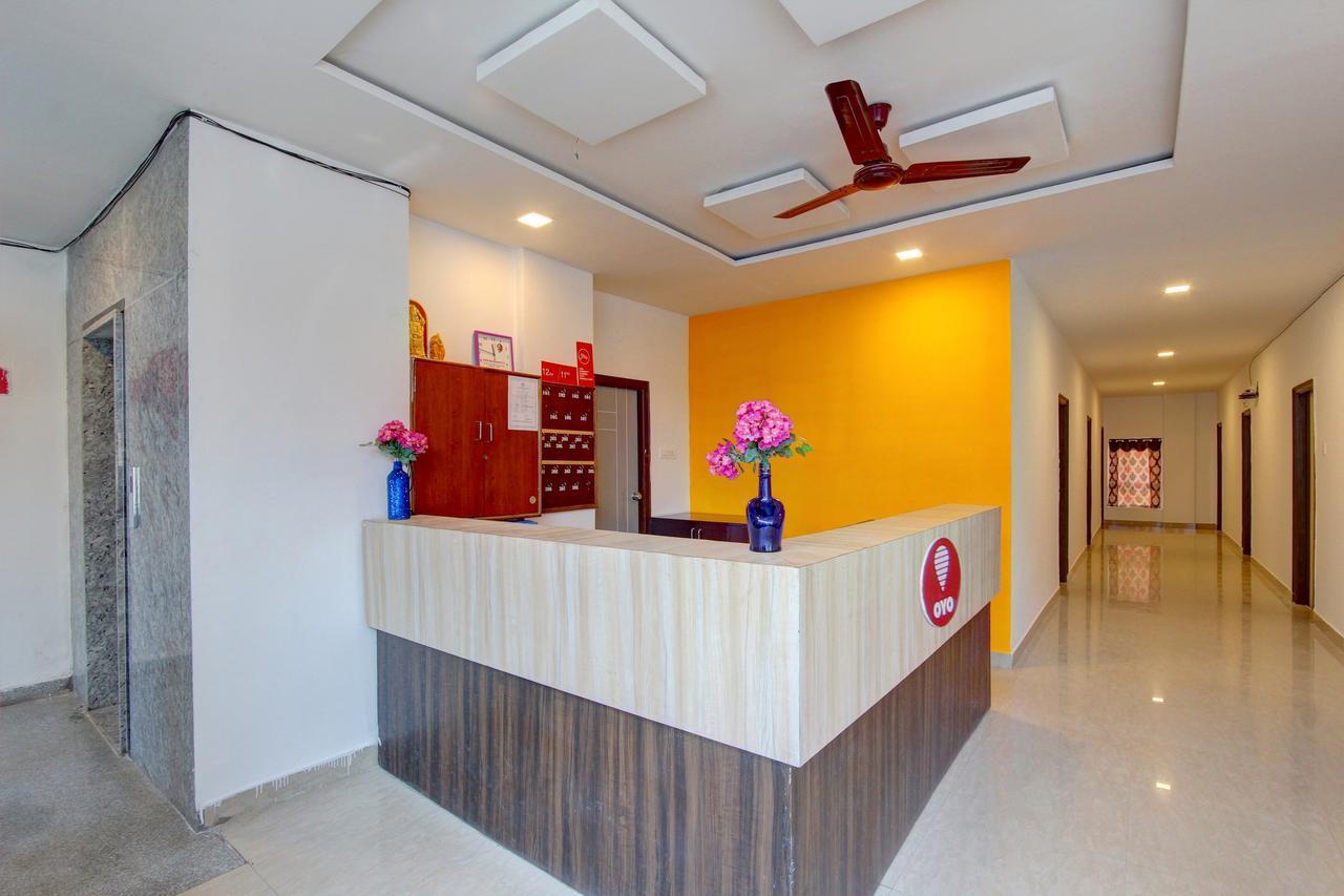 Oyo 11670 Hotel Vishnu Priya Residency Haïdarabad Extérieur photo