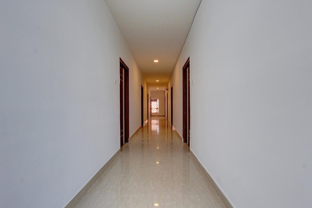 Oyo 11670 Hotel Vishnu Priya Residency Haïdarabad Extérieur photo